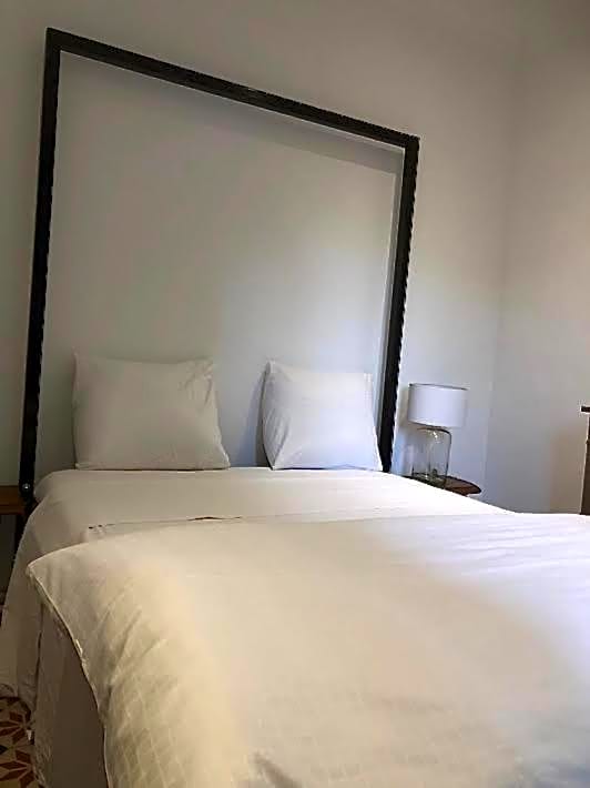 Les Horizons - SPA-JACUZZI - MASSAGE- SAUNA - 4 SAISONS - Piscine chauffée Toute l'année - 800m centre ville Nyons