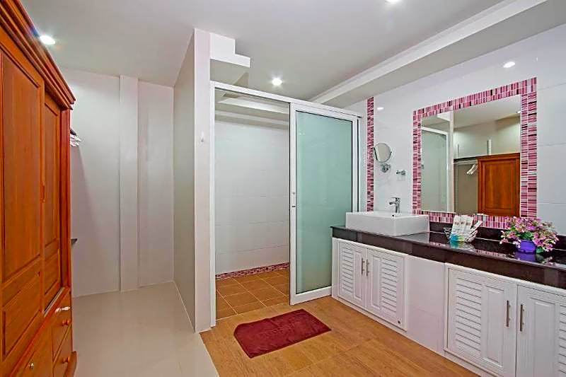 Maikhao Home Garden Bungalow