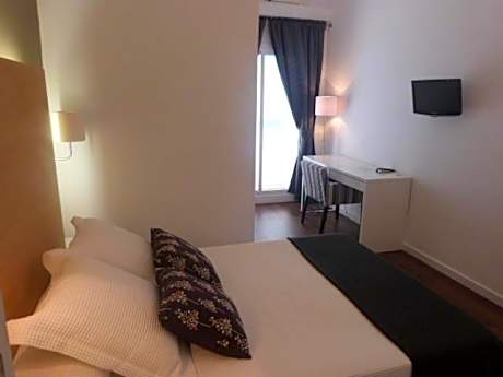 Double Room with Balcony and Sea View