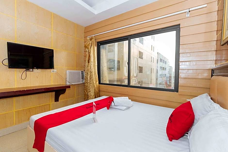 RedDoorz @ Winter Hotel Araneta