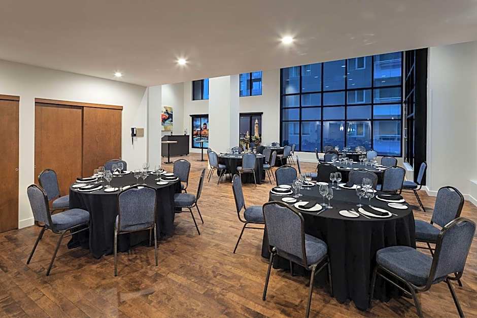 Hilton Garden Inn Montreal Centre-Ville