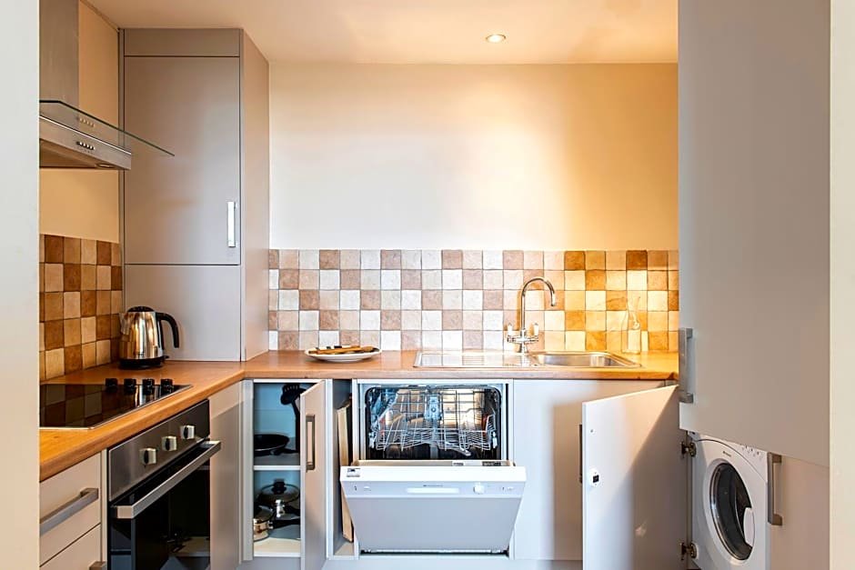 SACO Reading – Castle Crescent