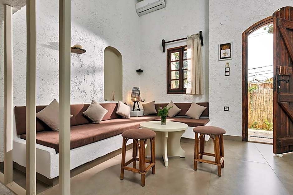 Mila Malia Studios Hotel