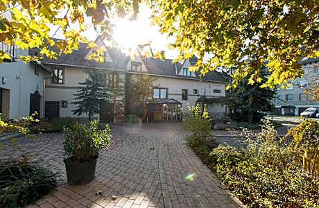 Révész Hotel, Restaurant and Rosa Spa