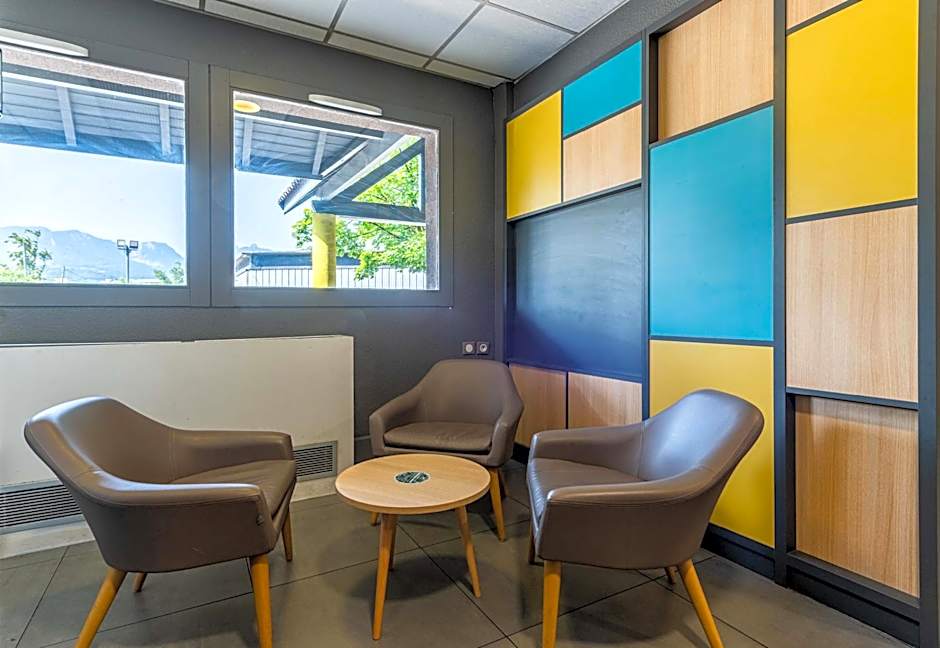 B&B HOTEL CHAMBERY La Cassine