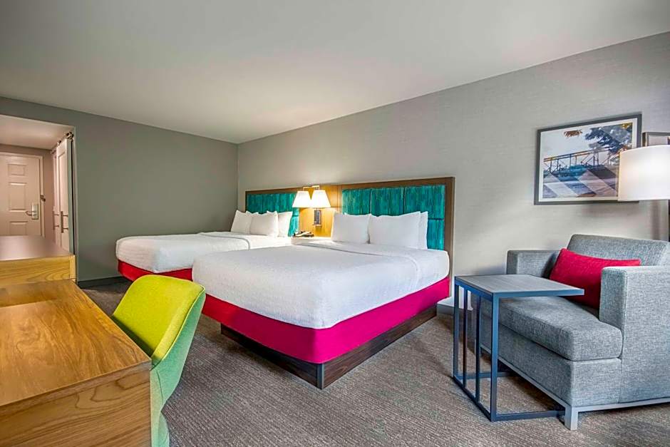 Hampton Inn By Hilton East Aurora