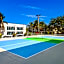 Naples Park Central Hotel