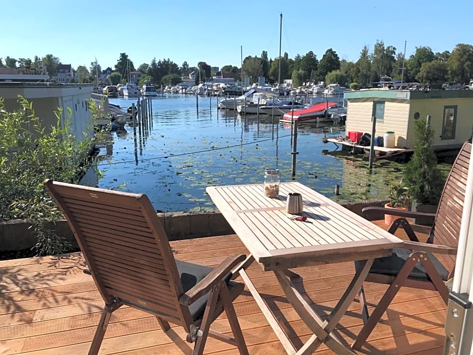 Tiny House oder Ferienwohnung auf der Sunset Marina