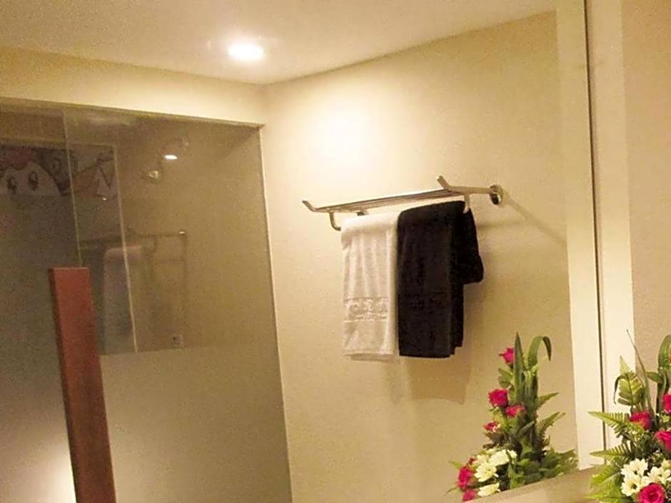 Nite And Day Batam Jodoh Square