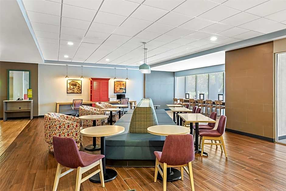 Home2 Suites by Hilton Youngstown West/Austintown, OH