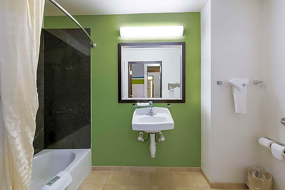 Best Western Douglas Inn & Suites
