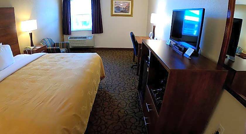 Quality Inn & Suites Manistique