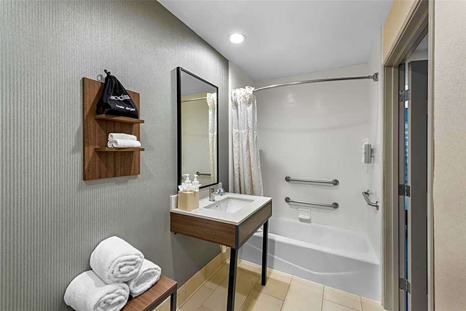 Hilton Garden Inn Overland Park