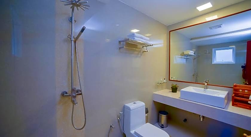 Hathaa Beach Maldives