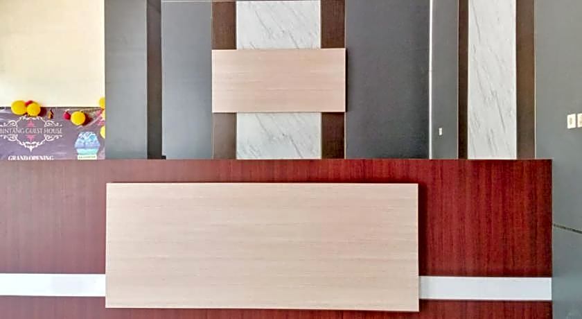 RedDoorz near Alun Alun Slawi