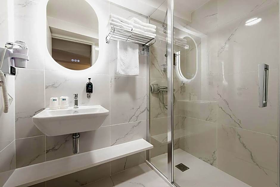 Hôtel Restaurant Le Relays du Chasteau - Logis Hôtel