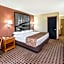 Super 8 by Wyndham Charleston/Sikeston East MO