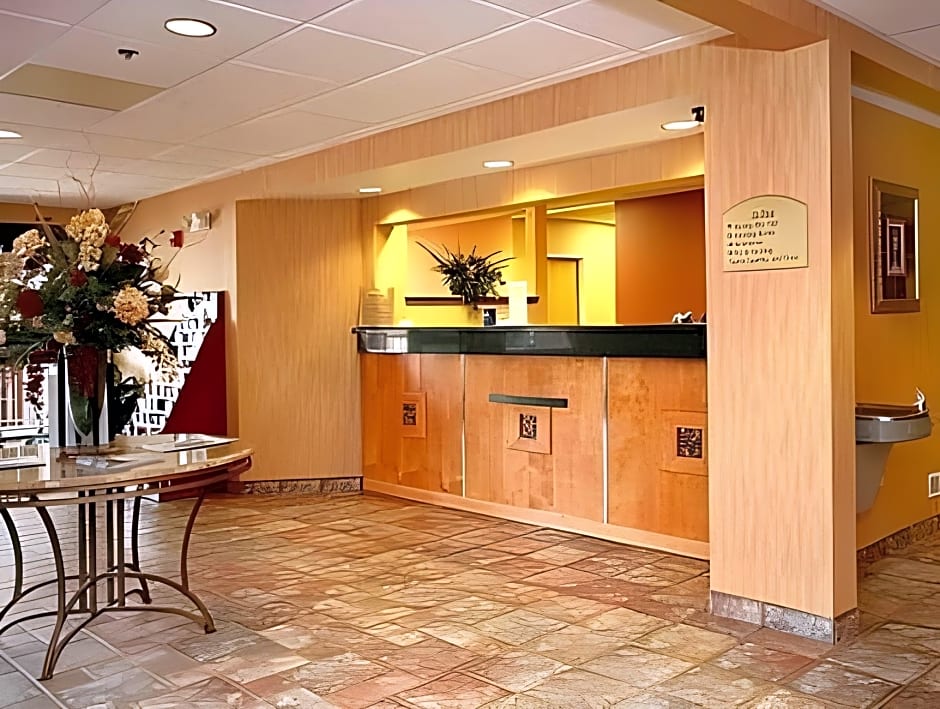 Holiday Inn Express Hotel & Suites Cincinnati-North/Sharonville