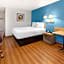 Travelodge by Wyndham Madison Heights MI