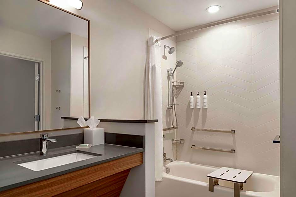 Fairfield by Marriott Inn & Suites Detroit Taylor