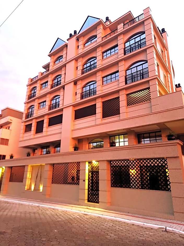 PRV 108 Dpto moderno en Canto Grande