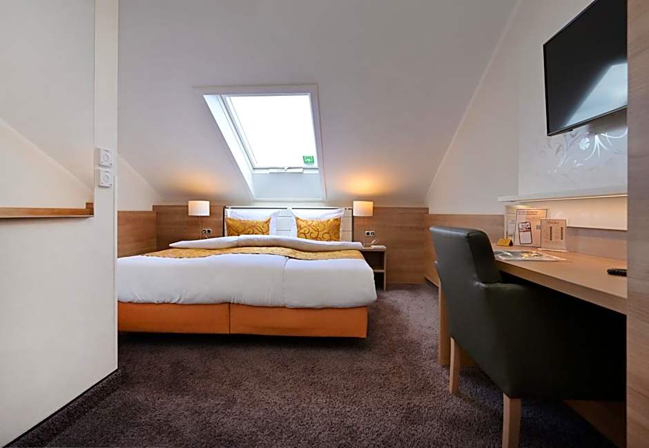 Hotel & Living Am Wartturm - Hotel & Apartments