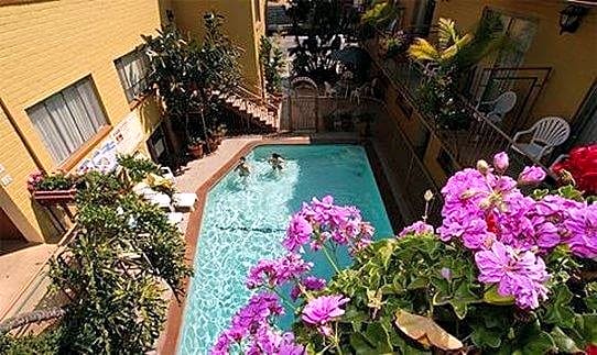 Hollywood Downtowner Inn