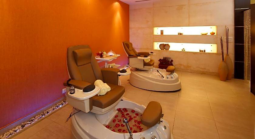 Jaypee Palace Hotel & International Convention Centre