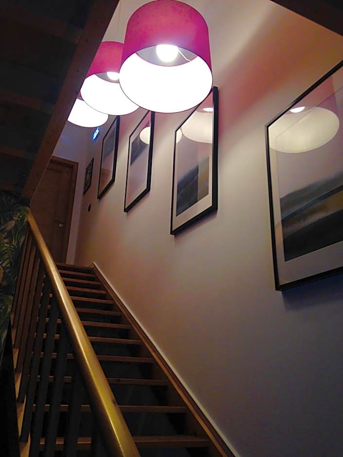 Largo da Rainha, Guesthouse