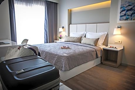 Family Room with Sea View