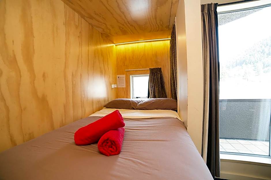 Tahuna Pod Hostel