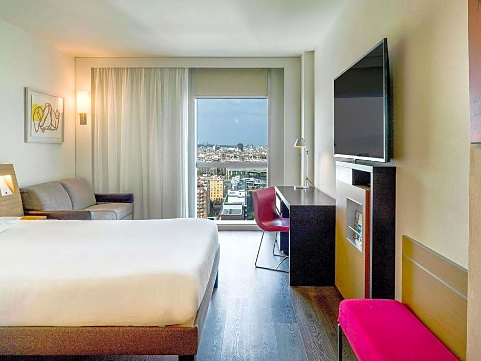 Novotel Barcelona City