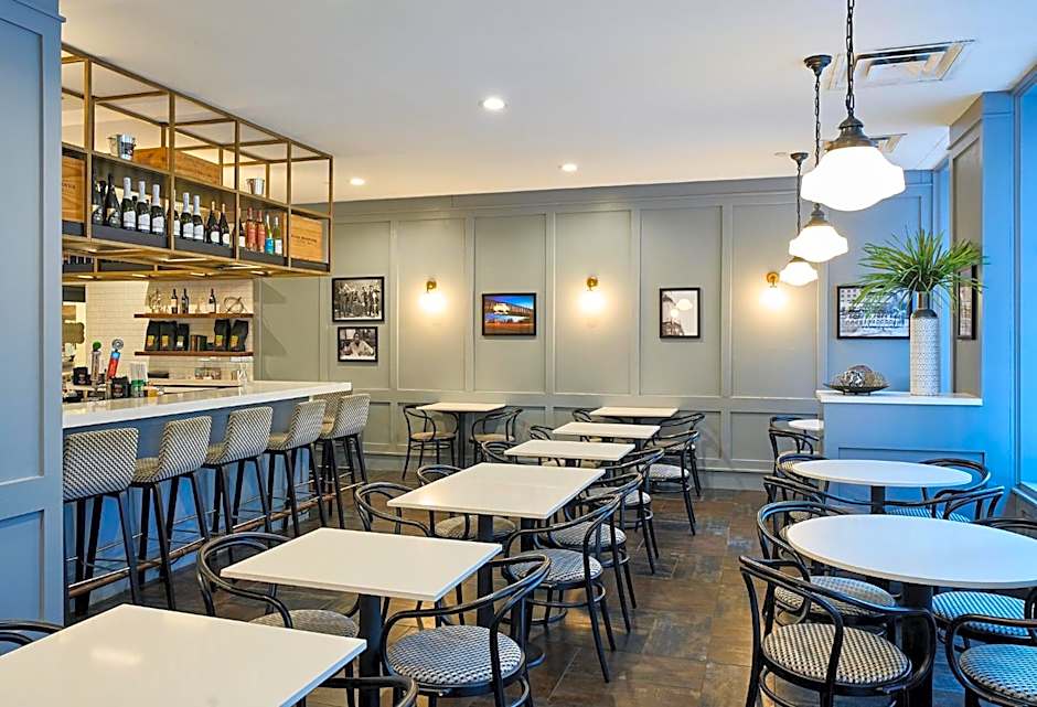 Club Quarters Hotel in Houston