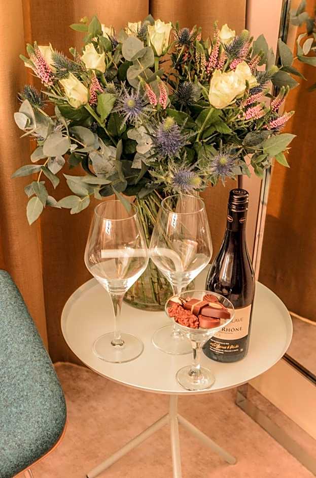 Amadi Panorama Hotel