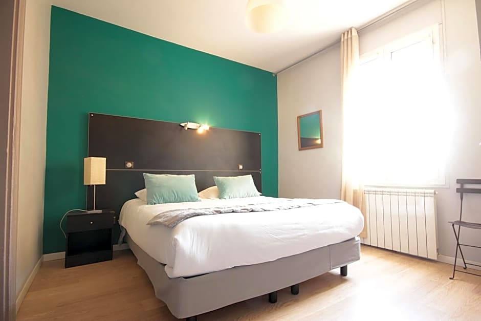 Hôtel Des Arts, Artisanal et Indépendant