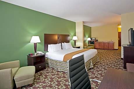 King Studio Suite with Mobility Accessible Tub - Non-Smoking