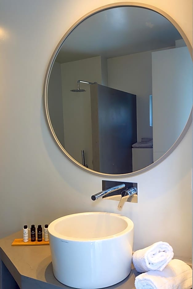 Iliades Luxury Boutique Suites