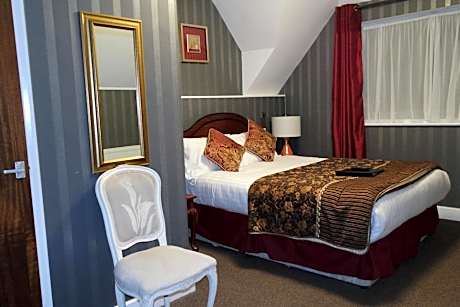 Deluxe Double Room with Shower