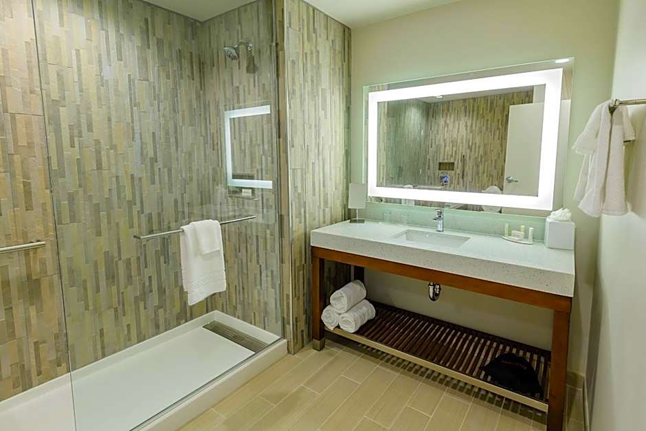 Courtyard by Marriott Lake Jackson