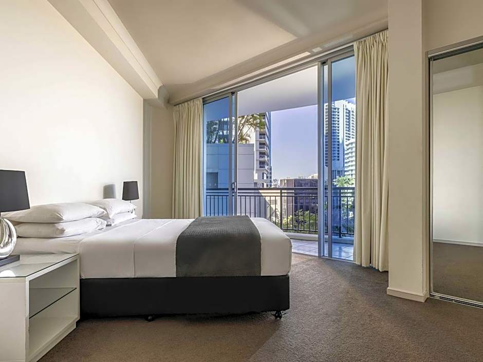 Mantra Towers of Chevron Surfers Paradise