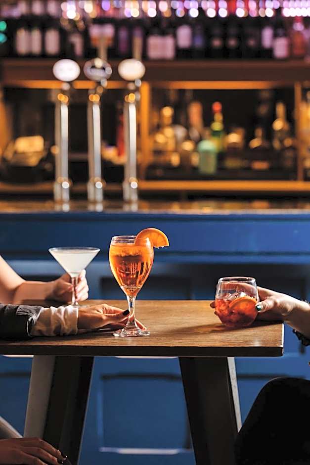 Voco Oxford Thames By IHG