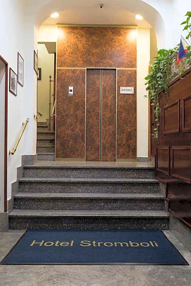 Stromboli Hotel