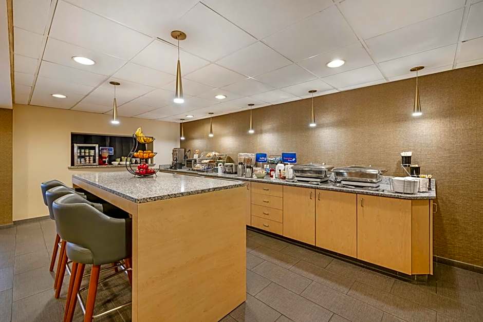 Best Western On The Avenue