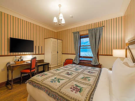 Queen Room - Disability Access