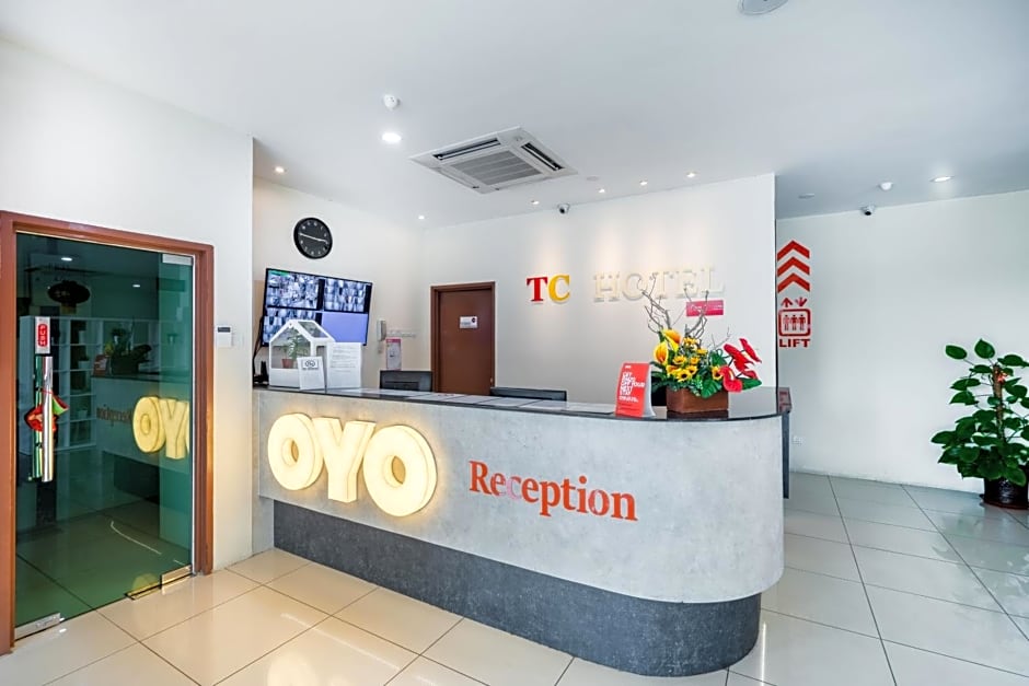 Super OYO 326 Tc Hotel