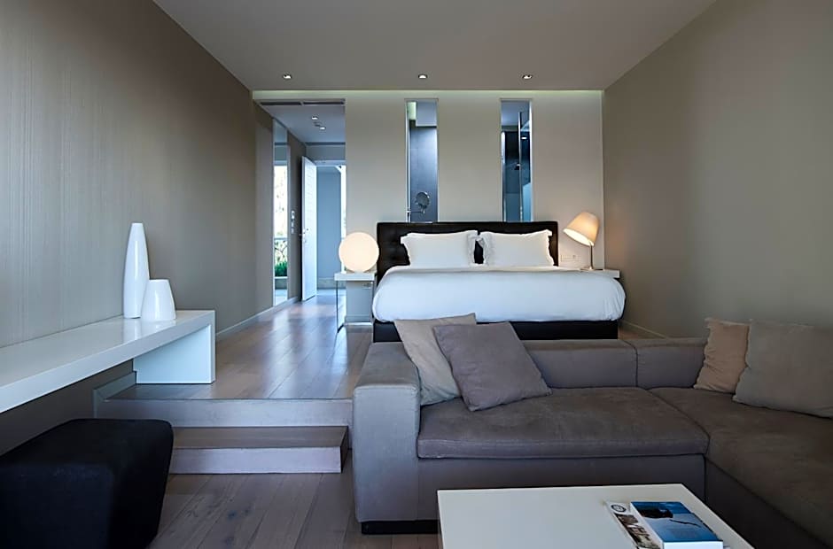 Pelagos Suites Hotel & Spa