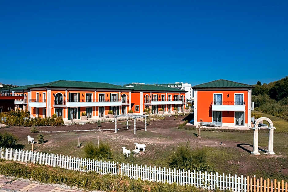 Villas for 4 or 6 Adults in Therma Village - SPA Mineral Pool & All inclusive & Free Parking