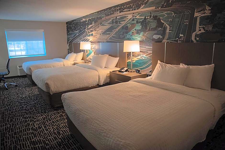 Clarion Pointe Indianapolis Airport