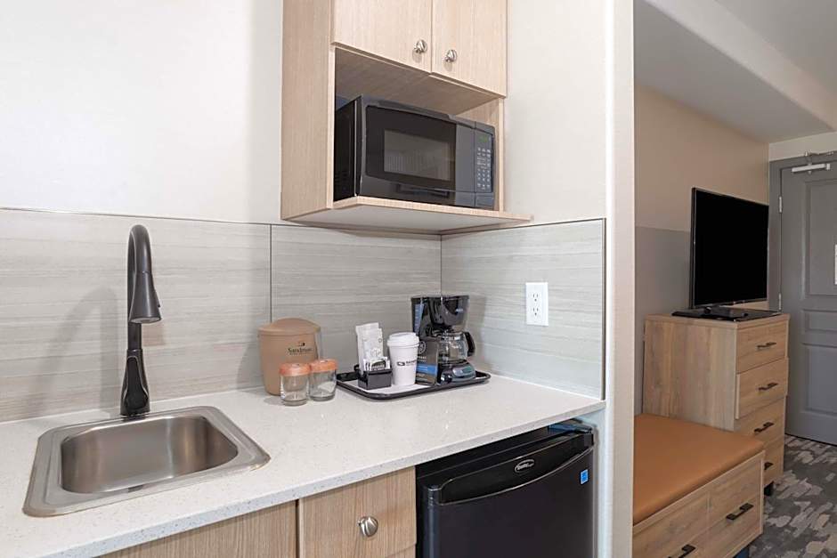 Sandman Hotel & Suites Regina