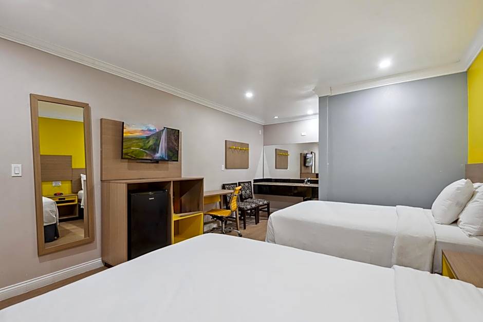 Hotel H-Wood